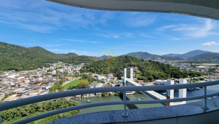 Imagem Apartamento com 3 Quartos à Venda, 185 m² em Centro - Balneário Camboriú