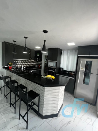 Imagem Sobrado com 3 Quartos à Venda, 200 m² em Residencial Colinas - Mogi Das Cruzes Imagem Sobrado com 3 Quartos à Venda, 200 m² em Residencial Colinas - Mogi Das Cruzes