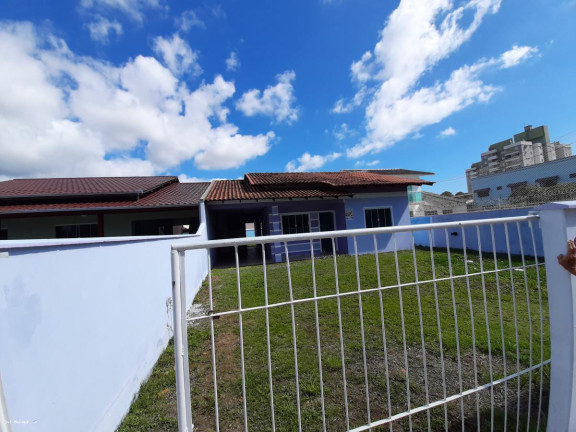 Casa com 3 Quartos para Alugar, 324 m² em Itacolomi - Balneário Piçarras
