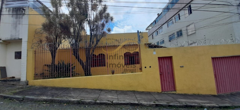Casa com 3 Quartos à Venda, 129 m² em Padre Eustáquio - Belo Horizonte