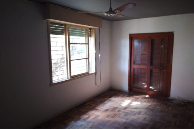 Imagem Casa com 5 Quartos à Venda, em Santa Tereza - Porto Alegre Imagem Casa com 5 Quartos à Venda, em Santa Tereza - Porto Alegre