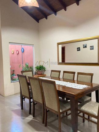 Imagem Casa com 2 Quartos à Venda, 250 m² em Jardim Itamarati - Botucatu
