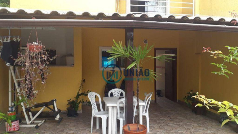 Imagem Casa com 3 Quartos à Venda, 120 m² em Piratininga - Niterói