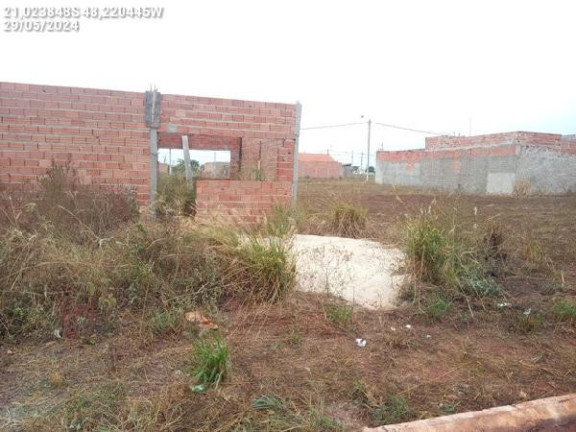 Terreno à Venda, 200 m² em Parque Dos Ipes - Pitangueiras