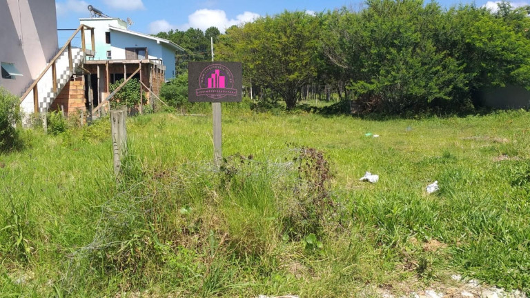 Imagem Terreno à Venda, 265 m² em Pinguirito - Garopaba Imagem Terreno à Venda, 265 m² em Pinguirito - Garopaba