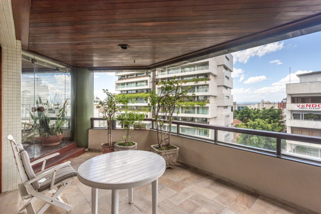 Imagem Apartamento com 4 Quartos à Venda, 352 m² em Moinhos De Vento - Porto Alegre Imagem Apartamento com 4 Quartos à Venda, 352 m² em Moinhos De Vento - Porto Alegre