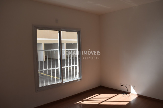 Imagem Imóvel com 2 Quartos à Venda, 55 m² em Região Da Abernéssia - Campos Do Jordão