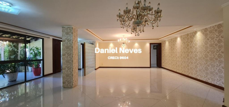 Imagem Casa de Condomínio com 4 Quartos à Venda, 650 m² em Buraquinho - Lauro De Freitas