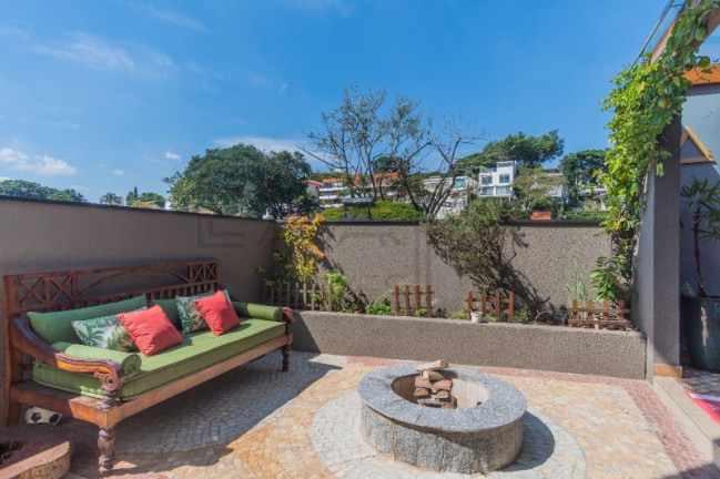 Imagem Casa com 5 Quartos à Venda, 720 m² em Pacaembu - São Paulo