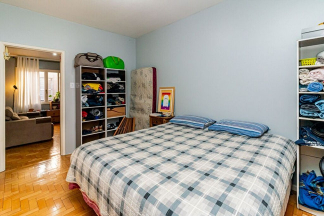 Imagem Imóvel com 1 Quarto à Venda, 42 m² em Centro Histórico - Porto Alegre Imagem Imóvel com 1 Quarto à Venda, 42 m² em Centro Histórico - Porto Alegre