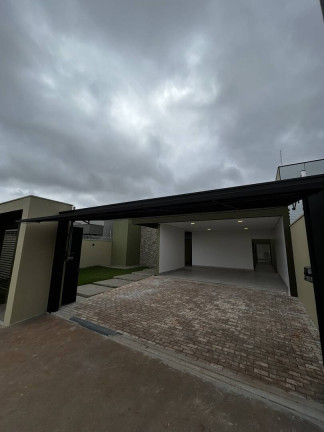 Casa à Venda,  em Tangará Da Serra
