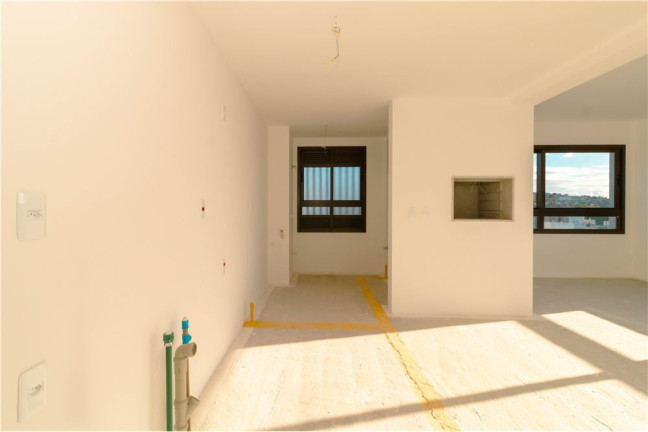 Imagem Imóvel com 3 Quartos à Venda, em Menino Deus - Porto Alegre Imagem Imóvel com 3 Quartos à Venda, em Menino Deus - Porto Alegre