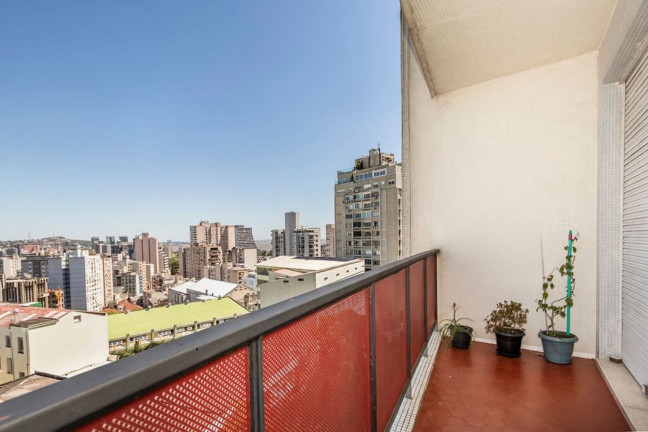 Imagem Imóvel com 3 Quartos à Venda, 171 m² em Centro Histórico - Porto Alegre Imagem Imóvel com 3 Quartos à Venda, 171 m² em Centro Histórico - Porto Alegre