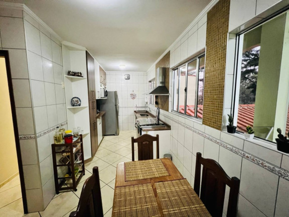 Imagem Casa com 3 Quartos à Venda, 180 m² em Jardim Guanhembu - São Paulo