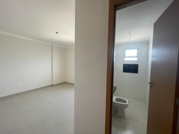Imagem Apartamento com 3 Quartos à Venda, 110 m² em Maracanã - Praia Grande Imagem Apartamento com 3 Quartos à Venda, 110 m² em Maracanã - Praia Grande