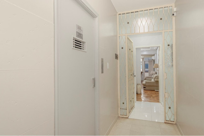 Imagem Apartamento com 3 Quartos à Venda, 128 m² em Auxiliadora - Porto Alegre Imagem Apartamento com 3 Quartos à Venda, 128 m² em Auxiliadora - Porto Alegre