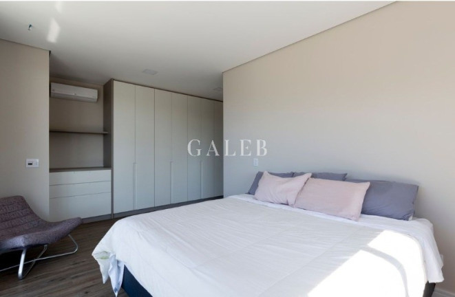 Imagem Casa com 3 Quartos à Venda, 292 m² em Vila Petrópolis - Atibaia Imagem Casa com 3 Quartos à Venda, 292 m² em Vila Petrópolis - Atibaia