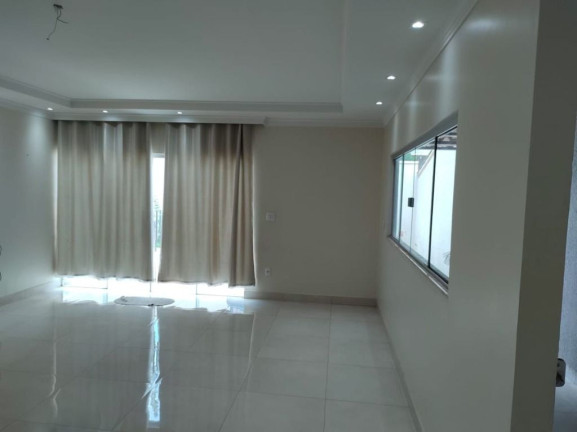 Imagem Sobrado com 5 Quartos à Venda, 230 m² em Conjunto Vera Cruz - Goiânia