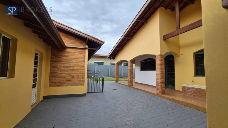 Imagem Casa com 4 Quartos à Venda ou Locação, 400 m² em Vila Planalto - Vinhedo Imagem Casa com 4 Quartos à Venda ou Locação, 400 m² em Vila Planalto - Vinhedo