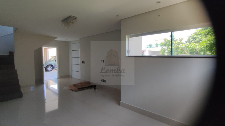 Imagem Casa com 5 Quartos para Alugar, 382 m² em Jardim Itália - Cuiabá