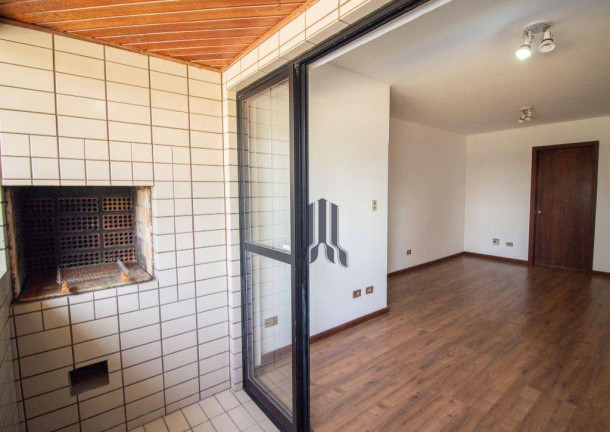 Imagem Apartamento com 4 Quartos à Venda, 106 m² em Cabral - Curitiba