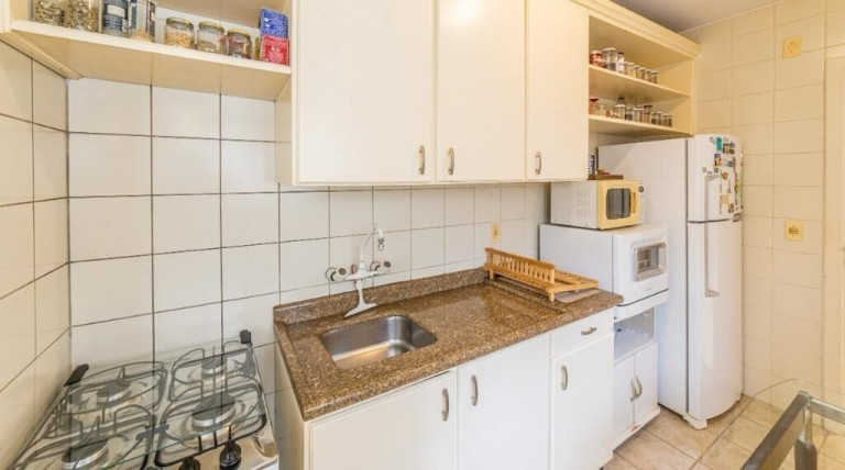 Imagem Apartamento com 3 Quartos à Venda, 105 m² em Petrópolis - Porto Alegre Imagem Apartamento com 3 Quartos à Venda, 105 m² em Petrópolis - Porto Alegre