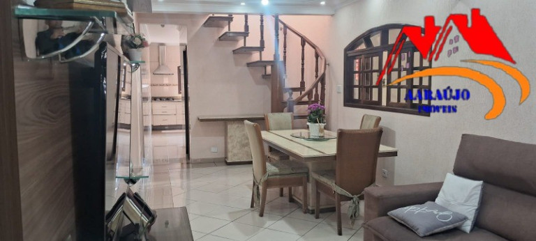Casa com 3 Quartos à Venda, 234 m² em Cipava - Osasco
