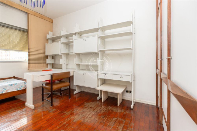 Imagem Apartamento com 3 Quartos à Venda, 213 m² em Cerqueira César - São Paulo
