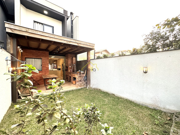 Imagem Casa com 3 Quartos à Venda, 148 m² em Saguaçu - Joinville Imagem Casa com 3 Quartos à Venda, 148 m² em Saguaçu - Joinville