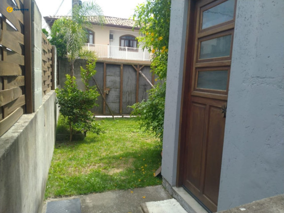 Imagem Casa com 2 Quartos à Venda, 225 m² em Rio Tavares - Florianópolis Imagem Casa com 2 Quartos à Venda, 225 m² em Rio Tavares - Florianópolis