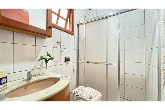 Imagem Casa com 3 Quartos à Venda, 368 m² em Ponta Grossa - Porto Alegre