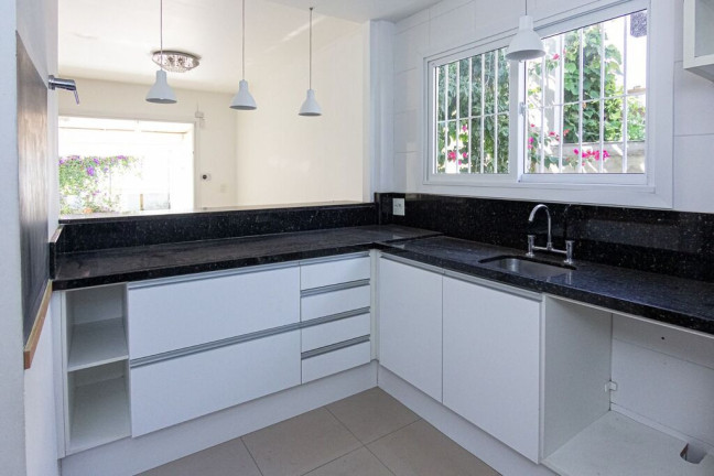 Imagem Casa com 3 Quartos à Venda, 141 m² em Lomba Do Pinheiro - Porto Alegre