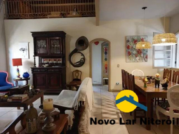 Imagem Casa com 5 Quartos à Venda, 250 m² em Piratininga - Niterói Imagem Casa com 5 Quartos à Venda, 250 m² em Piratininga - Niterói
