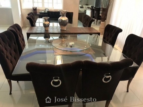 Imagem Casa com 8 Quartos à Venda, 1.998 m² em Granja Viana - Carapicuiba Imagem Casa com 8 Quartos à Venda, 1.998 m² em Granja Viana - Carapicuiba