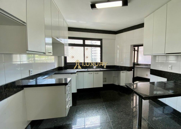 Imagem Imóvel com 4 Quartos à Venda, 161 m² em Belvedere - Belo Horizonte
