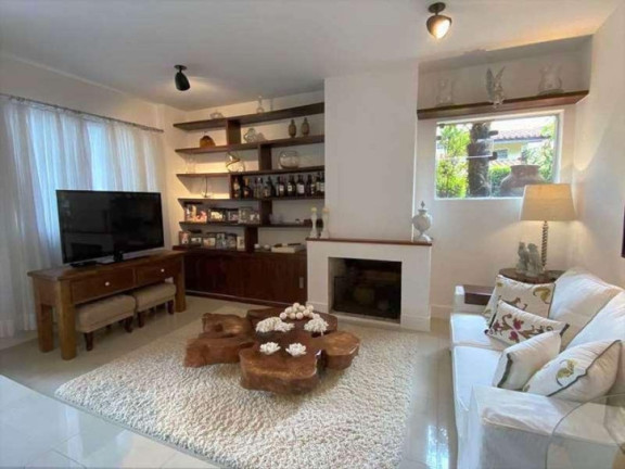 Imagem Casa com 3 Quartos à Venda, 334 m² em Vila Santo Antônio - Cotia Imagem Casa com 3 Quartos à Venda, 334 m² em Vila Santo Antônio - Cotia