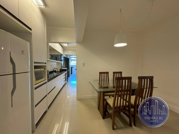 Imagem Apartamento com 3 Quartos para Alugar, 234 m² em Centro - Balneário Camboriú Imagem Apartamento com 3 Quartos para Alugar, 234 m² em Centro - Balneário Camboriú