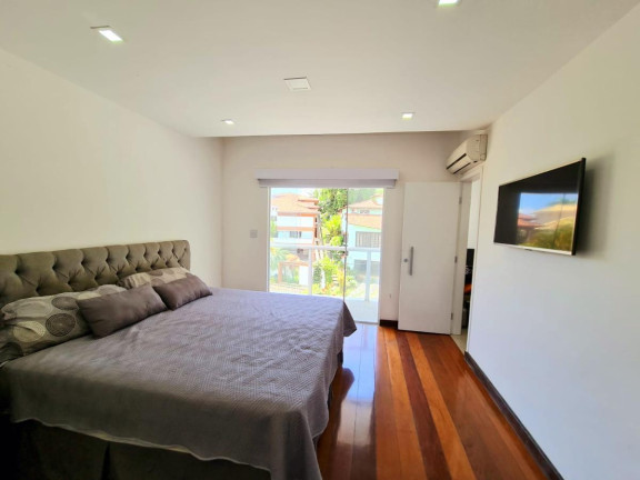 Imagem Casa com 4 Quartos à Venda, 450 m² em Sapê - Niterói Imagem Casa com 4 Quartos à Venda, 450 m² em Sapê - Niterói