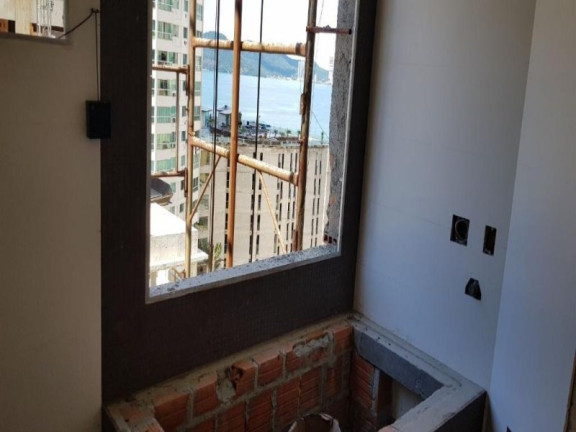Imagem Imóvel com 3 Quartos à Venda, 132 m² em Pioneiros - Balneário Camboriú