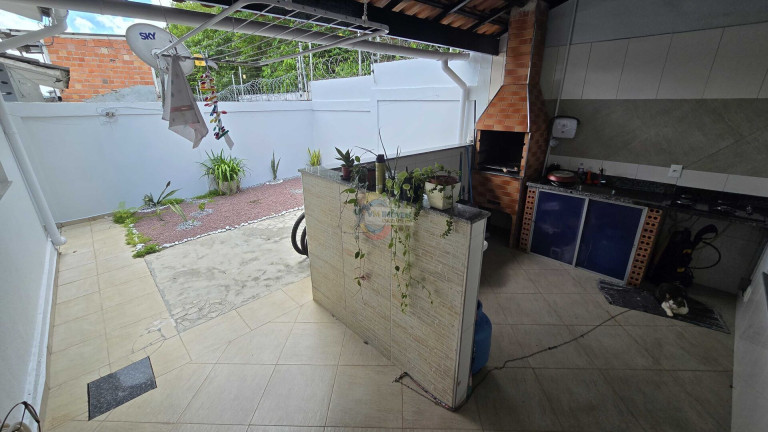 Imagem Casa com 3 Quartos à Venda, 250 m² em Tarumã - Manaus