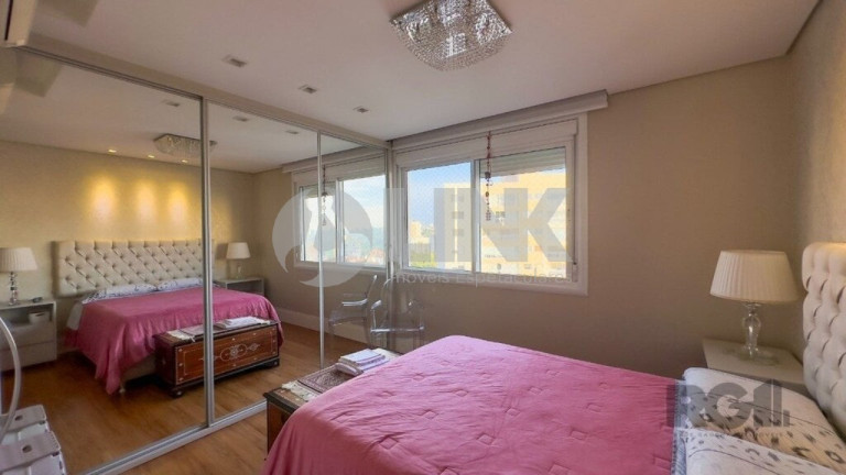 Imagem Apartamento com 3 Quartos à Venda, 102 m² em Jardim Europa - Porto Alegre Imagem Apartamento com 3 Quartos à Venda, 102 m² em Jardim Europa - Porto Alegre