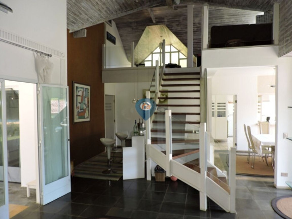 Imagem Casa com 3 Quartos à Venda, 400 m² em Residencial Euroville - Carapicuíba Imagem Casa com 3 Quartos à Venda, 400 m² em Residencial Euroville - Carapicuíba