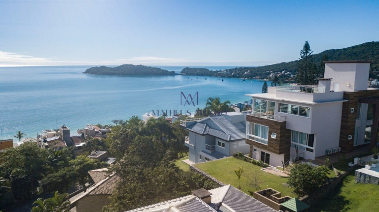 Imagem Casa com 3 Quartos à Venda, 337 m² em Centro - Bombinhas