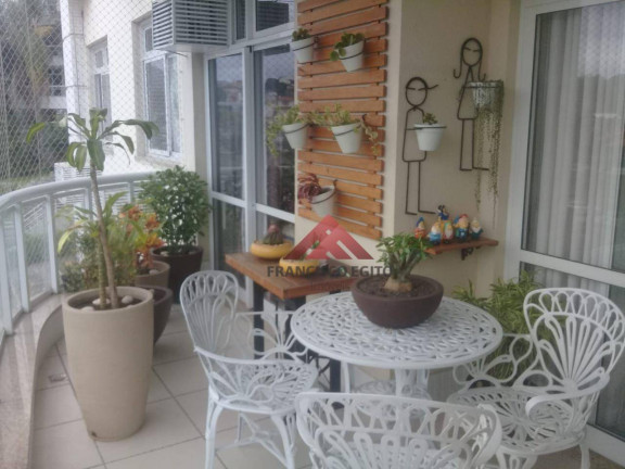 Apartamento com 3 Quartos à Venda, 120 m² em Itaipu - Niterói