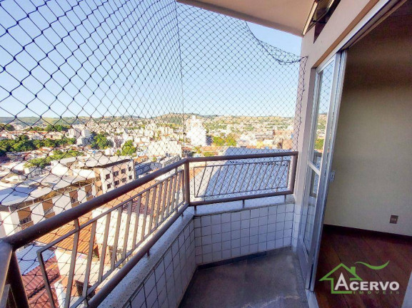 Imagem Apartamento com 4 Quartos à Venda, 203 m² em Santa Helena - Juiz De Fora