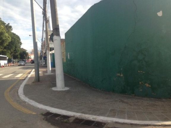 Imagem Terreno à Venda, 960 m² em Centro - Macaé Imagem Terreno à Venda, 960 m² em Centro - Macaé