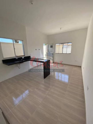 Casa com 3 Quartos à Venda, 150 m² em Praia Das Palmeiras - Caraguatatuba