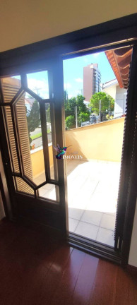 Imagem Sobrado com 5 Quartos à Venda, 338 m² em Jardim Itu - Porto Alegre
