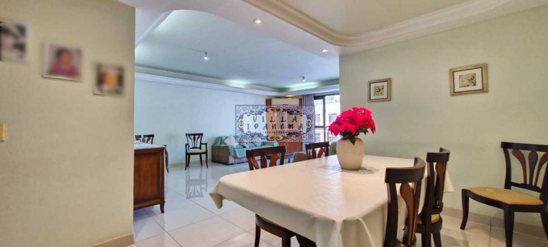 Imagem Apartamento com 4 Quartos à Venda, 170 m² em Tijuca - Rio De Janeiro Imagem Apartamento com 4 Quartos à Venda, 170 m² em Tijuca - Rio De Janeiro