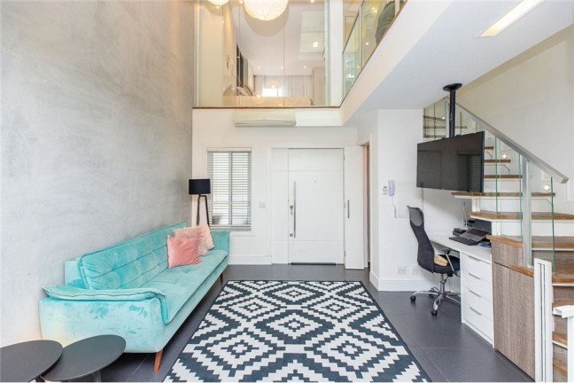 Imagem Casa com 2 Quartos à Venda,  em Vila Sofia - São Paulo